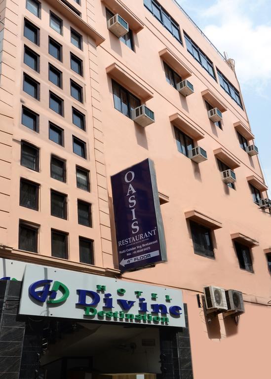 Divine Destination Hotel Benares Buitenkant foto